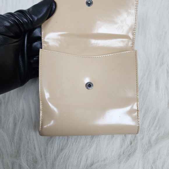 Auth Gucci Compact WalletBy Tom Ford - Picture 6 of 16